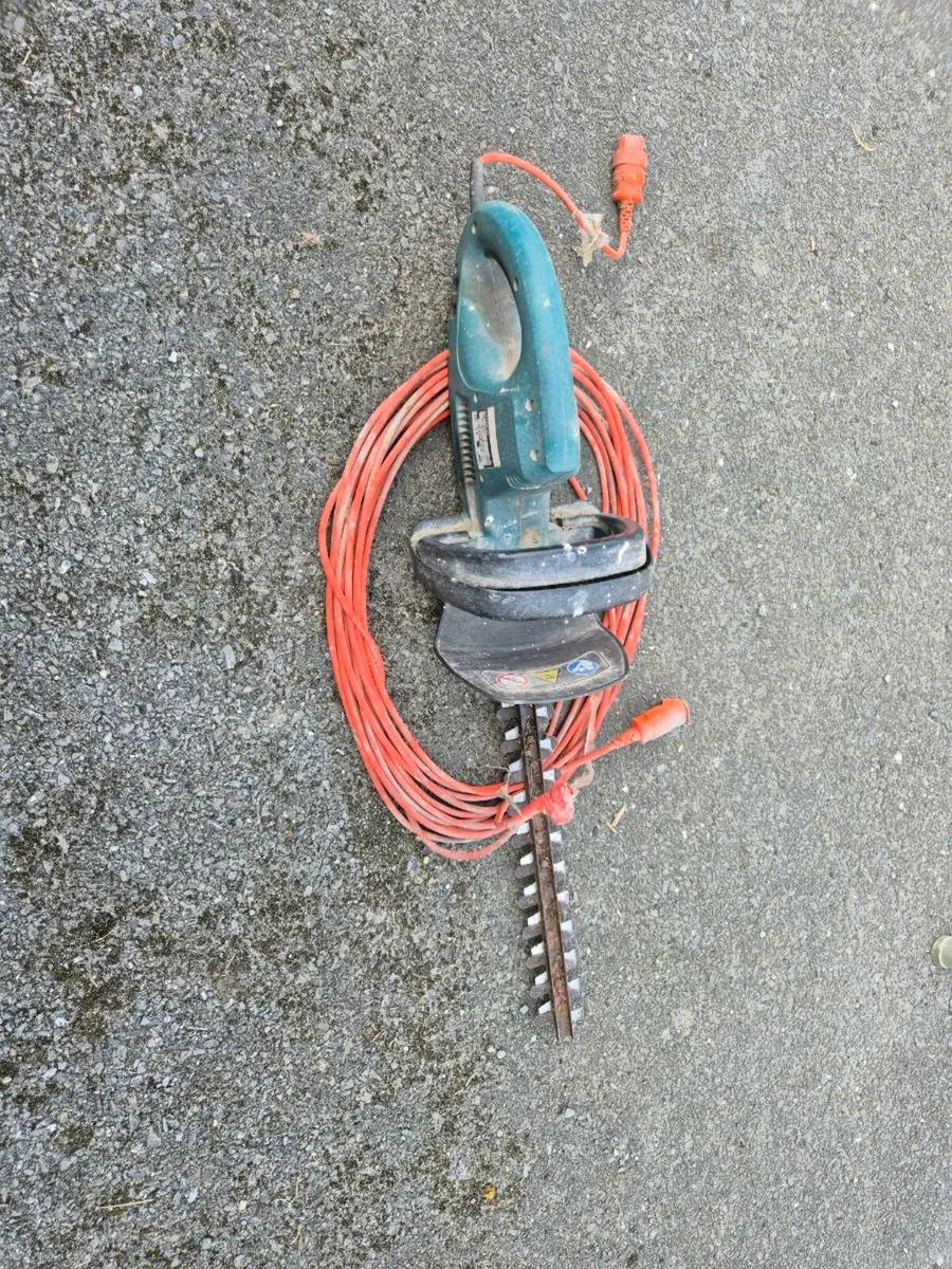 Bosch Hedge Clipper - Image 1