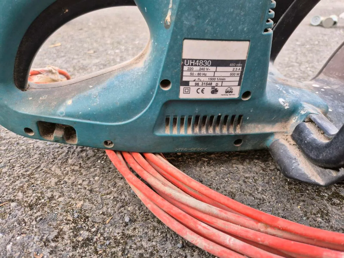 Bosch Hedge Clipper - Image 2