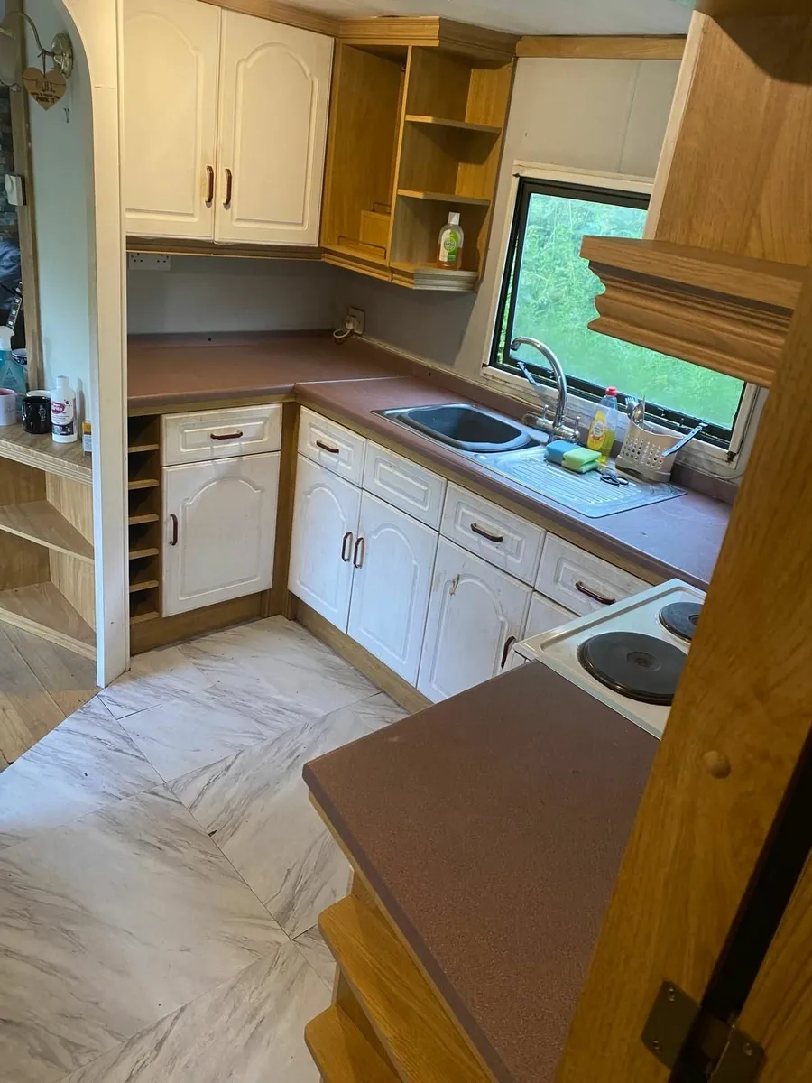 Mobile Home - Image 3