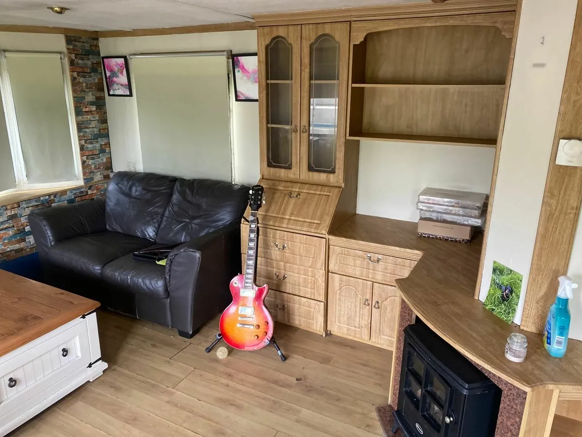 Mobile Home - Image 4
