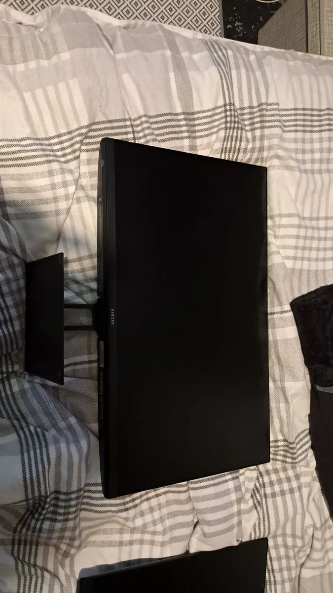 Small monitor, and large monitor - Image 3