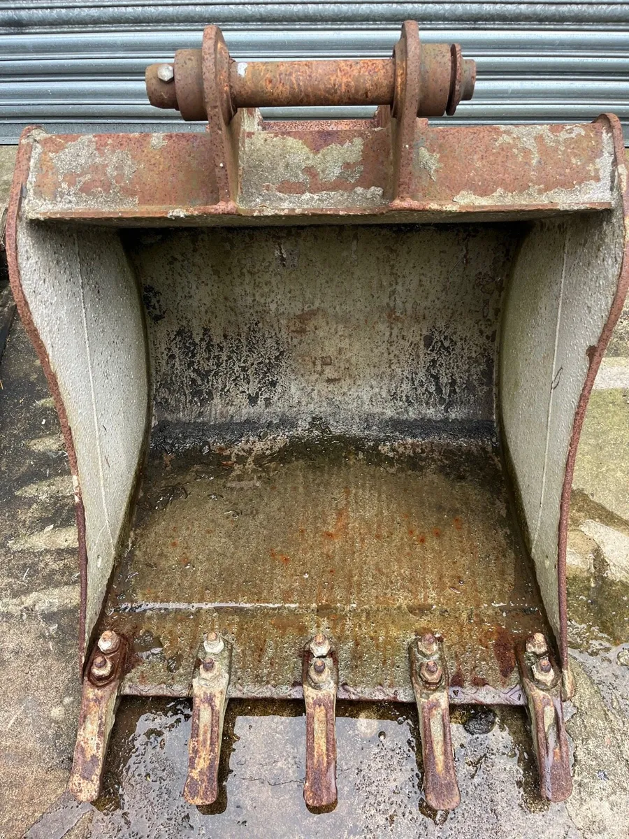 JCB 30”digging bucket - Image 4