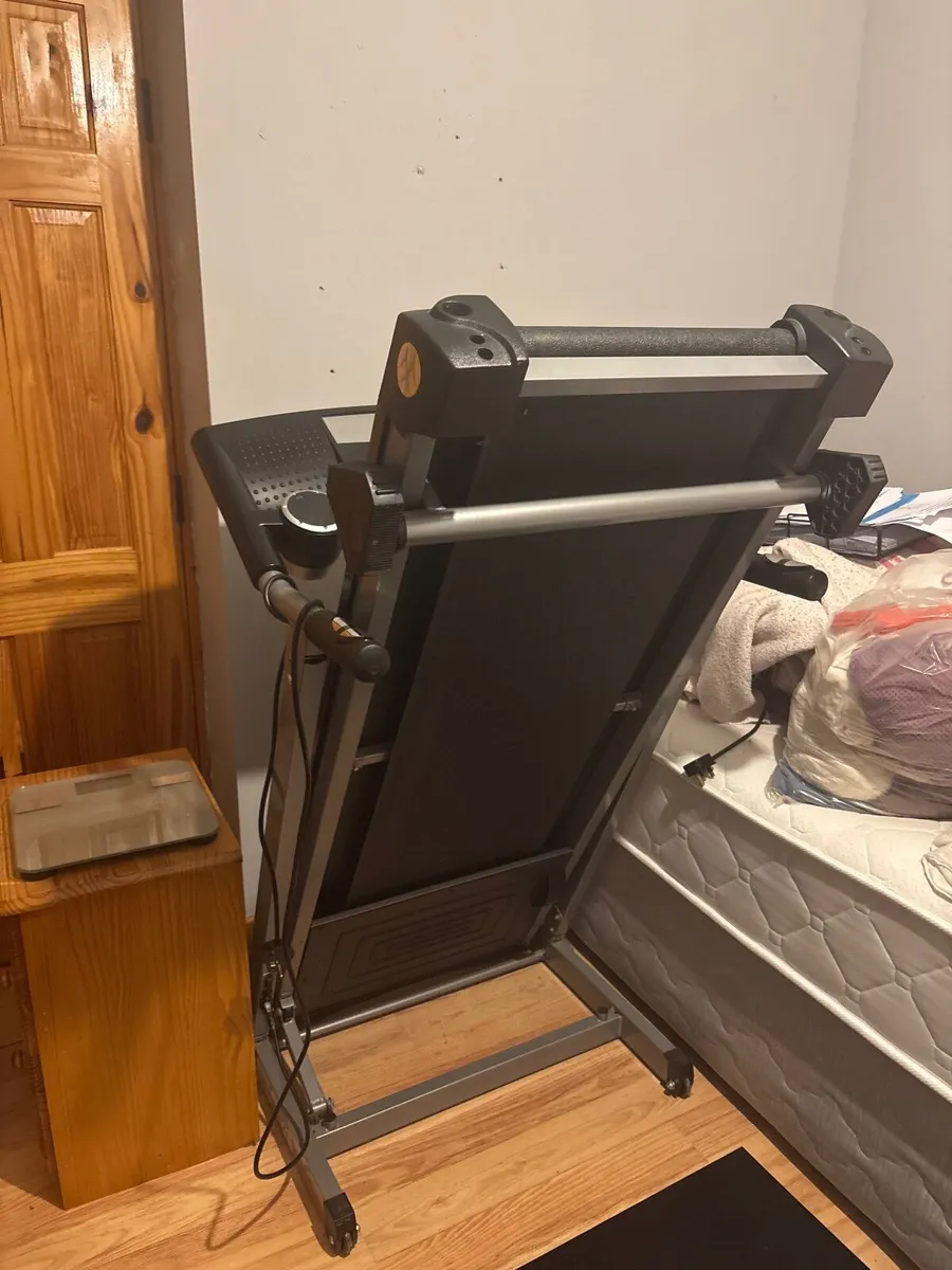 Treadmill - Image 4