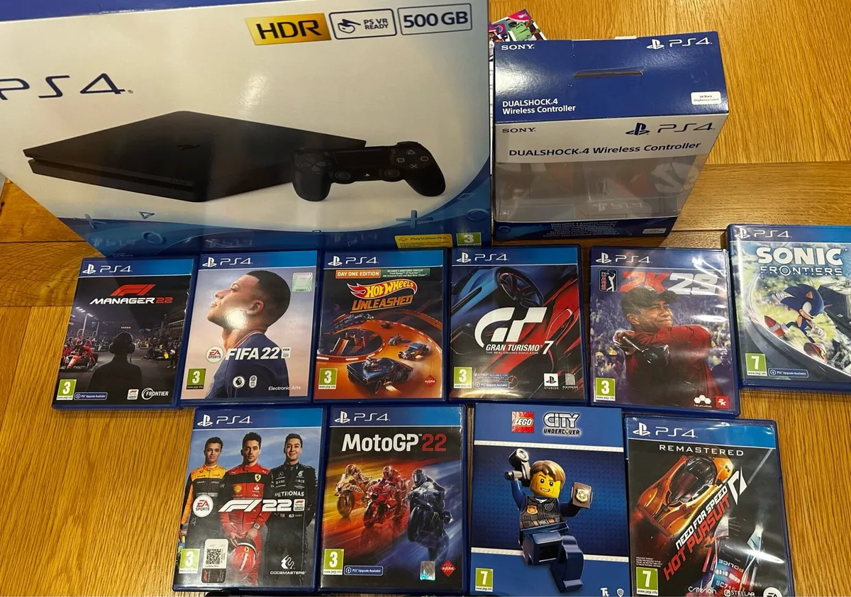 PlayStation 4 Console, 3 controllers & 10 games - Image 2