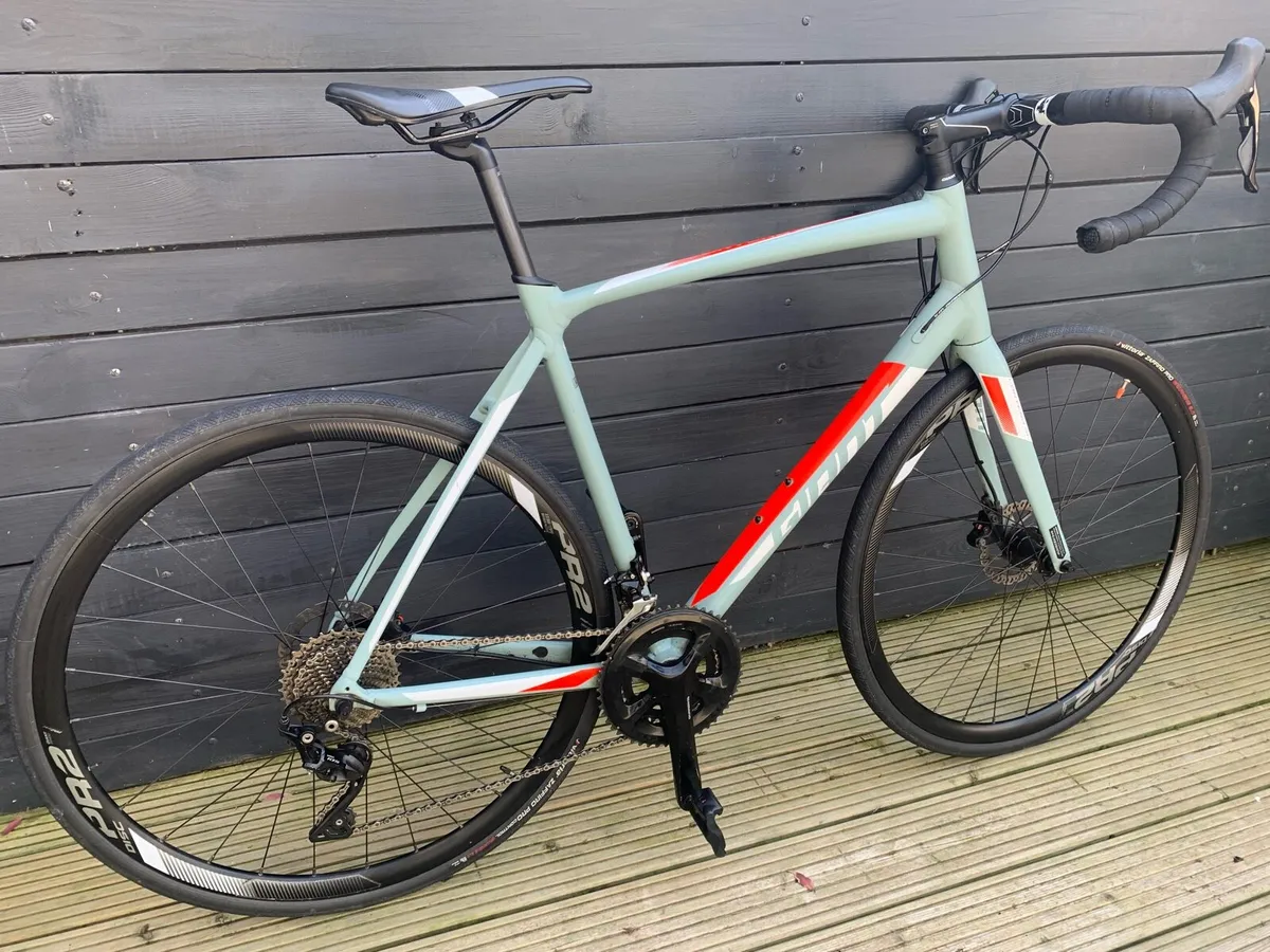 Giant Contend SL 1 Disc Aluminum Road Bike - Image 2