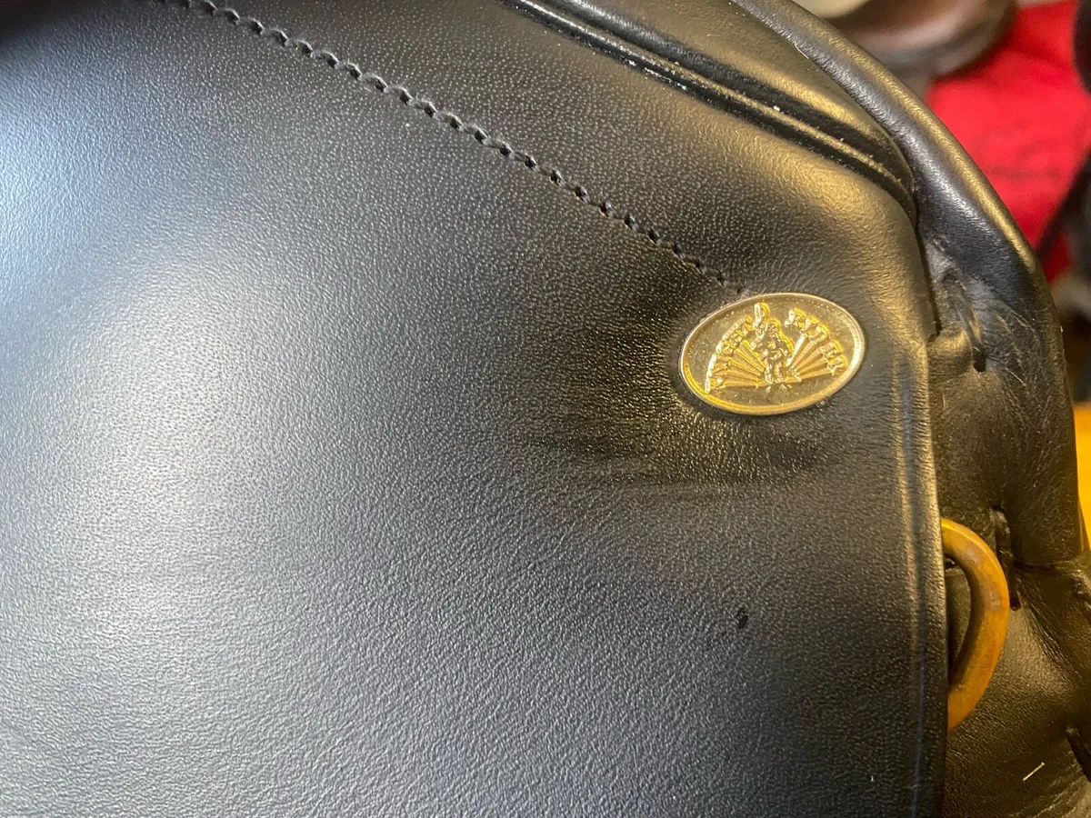 18” NEW black Leather saddle - Image 3
