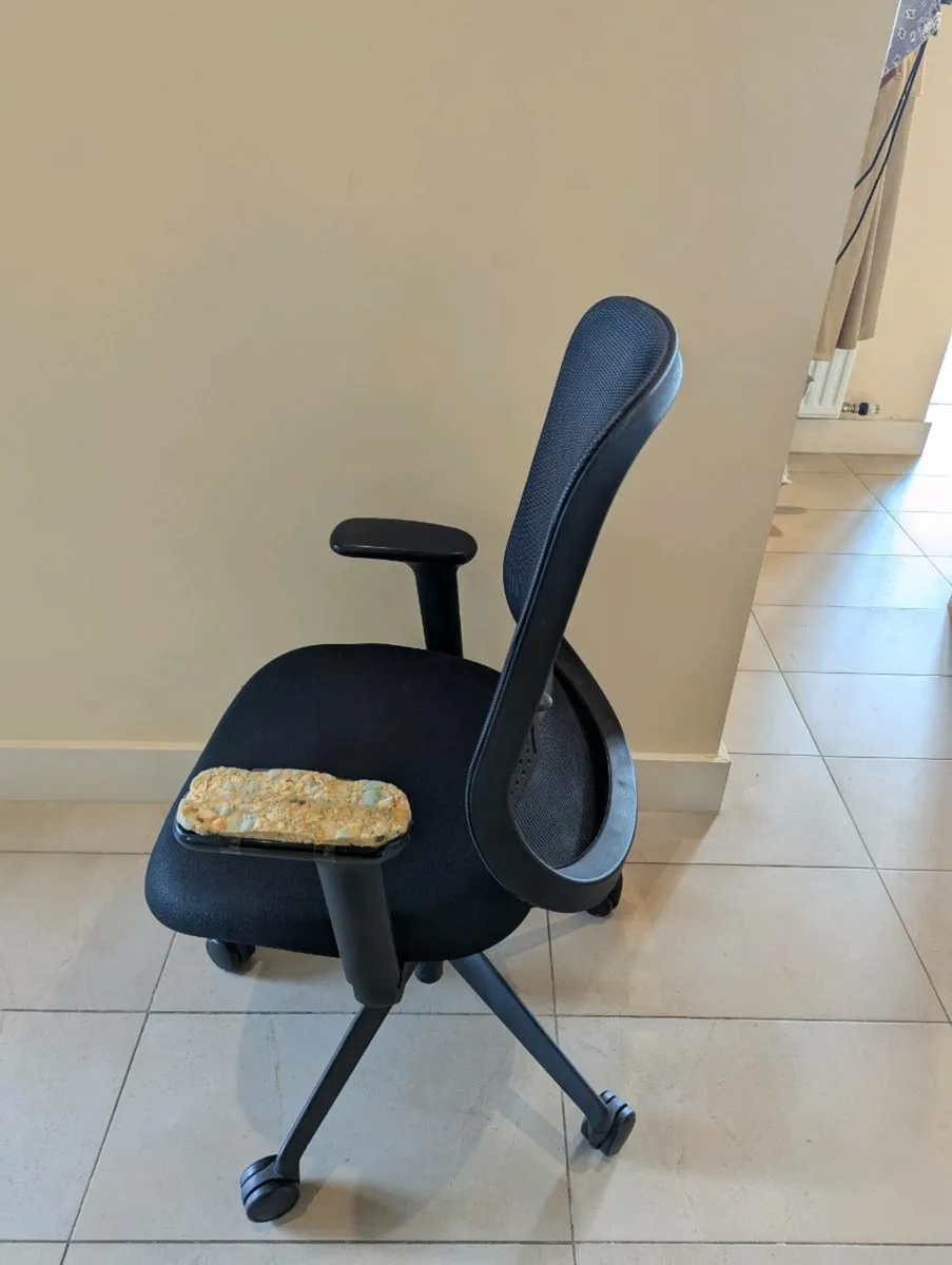 Ergonomic office chair - Image 3