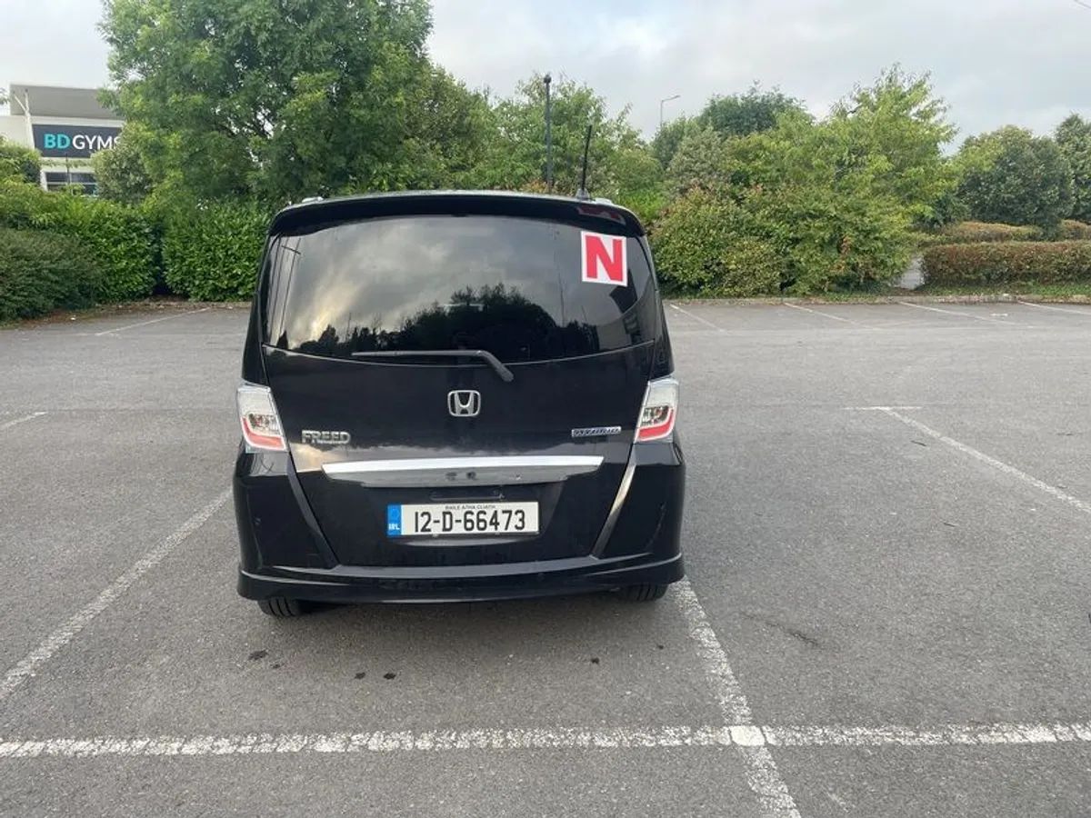 2012 Honda Freed - Image 4