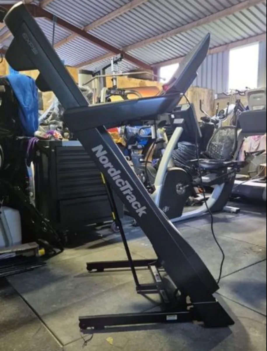 NORDICTRACK EXP5I TREADMILL BRAND NEW - Image 2