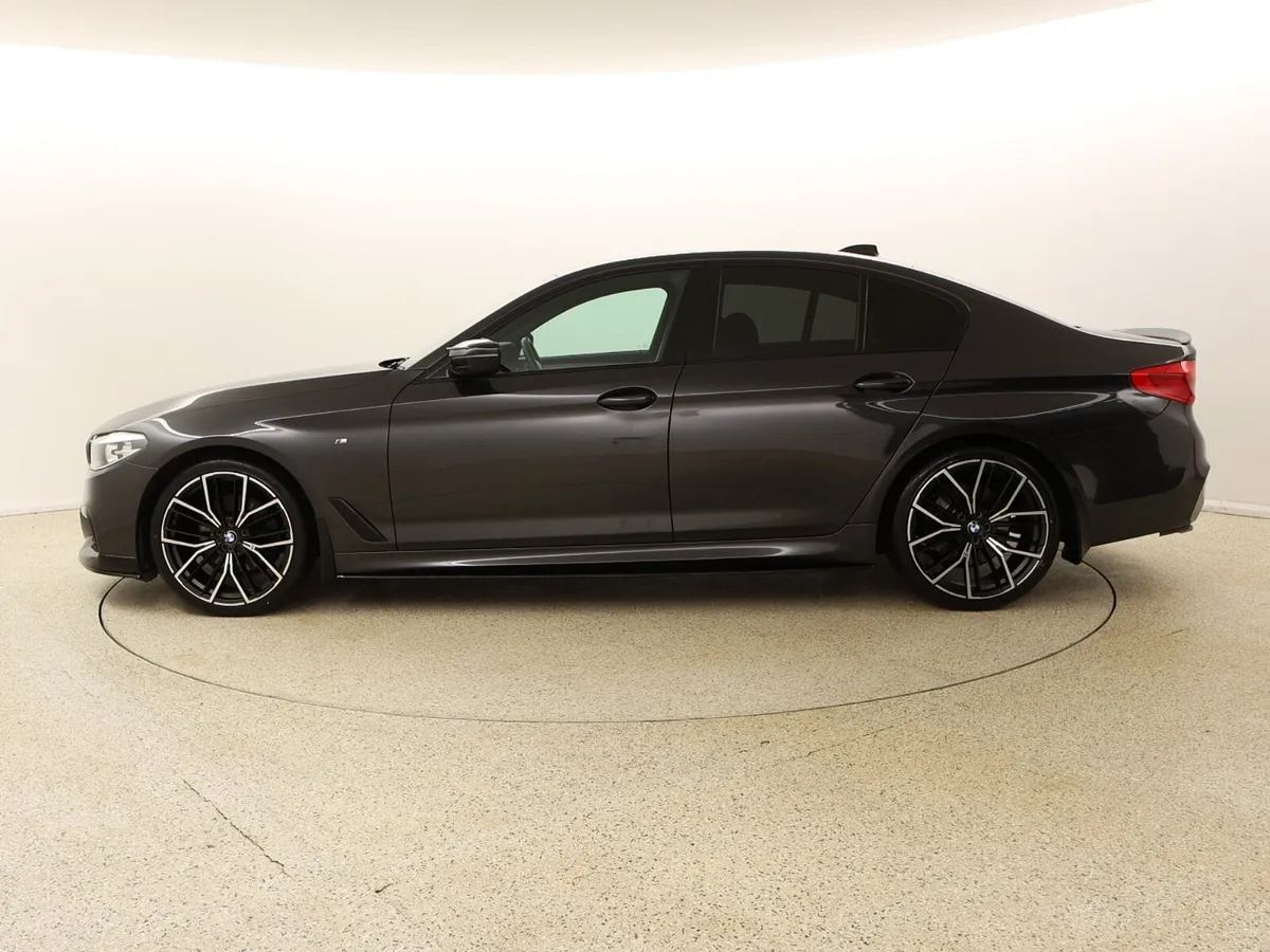 2018 BMW 520D M-SPORT 190 BHP G30 M-PERFORMANCE - Image 4