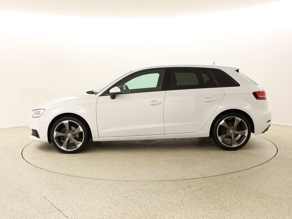 2017 Audi A3 1.6 TDI 110PS SPORT BLACK EDITION STY - Image 4