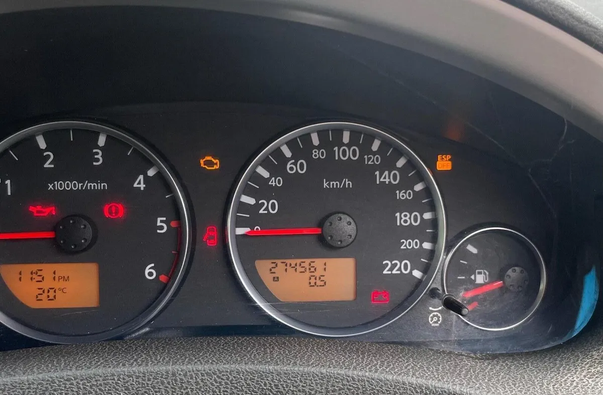 Nissan Pathfinder 2006 - Image 2