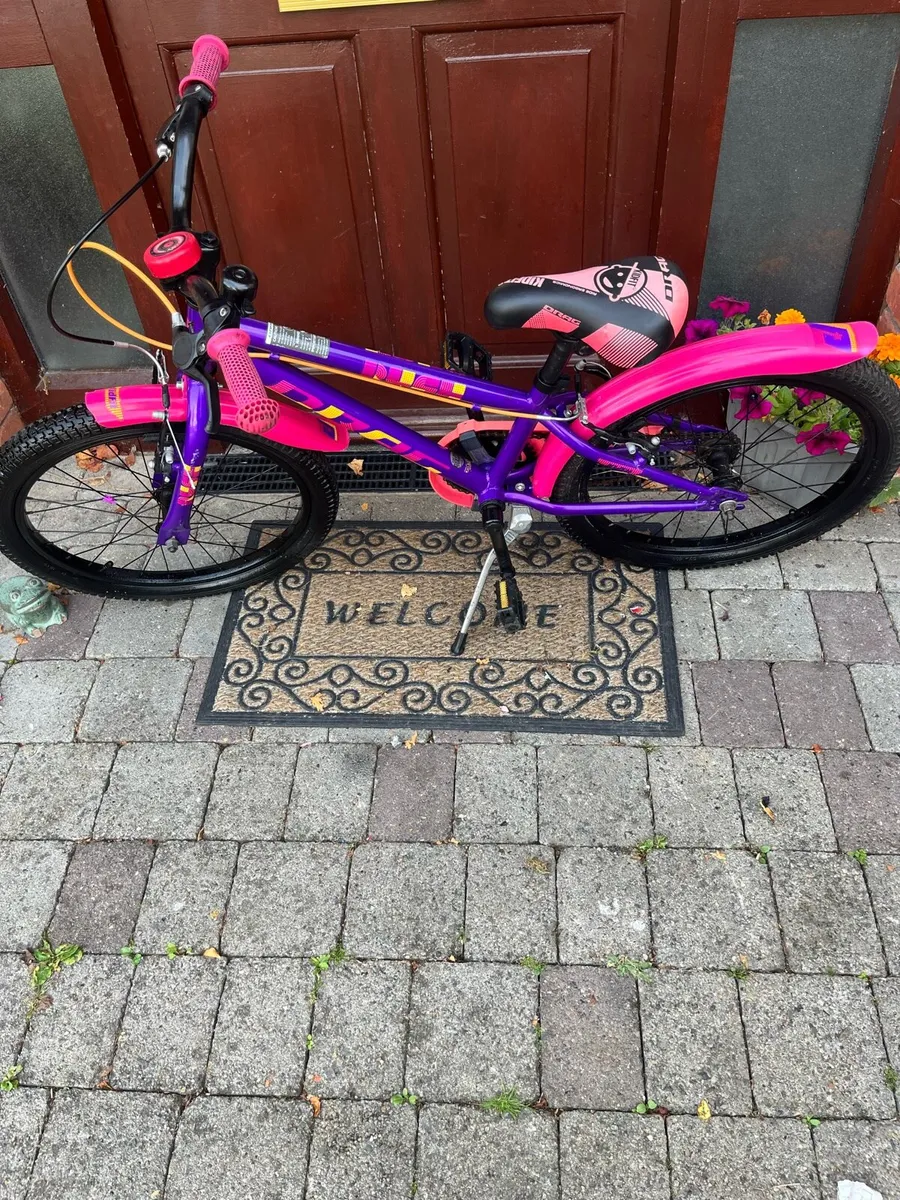 Girls bike - Image 1