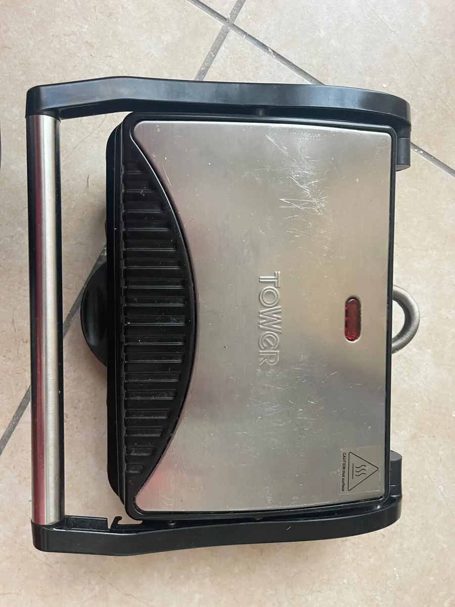 Grill - Image 1