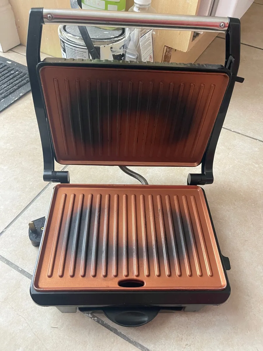 Grill - Image 4