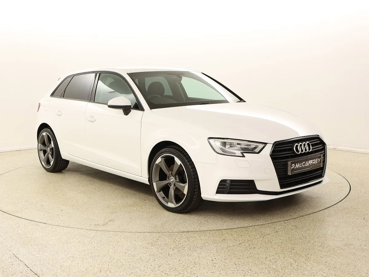 2017 Audi A3 1.6 TDI 116PS SE TECHNIK BLACK EDITIO - Image 1
