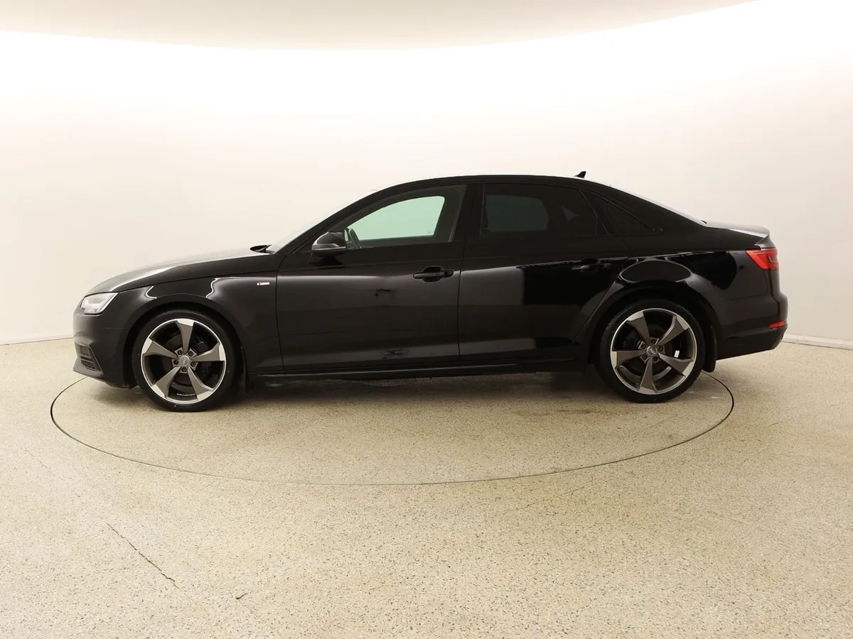 2017 Audi A4 2.0 TDI 190 S-LINE BLACK EDITION - Image 4