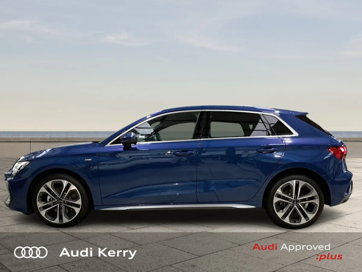 Audi A3 SPORTBACK TFSI E S-LINE - Image 4