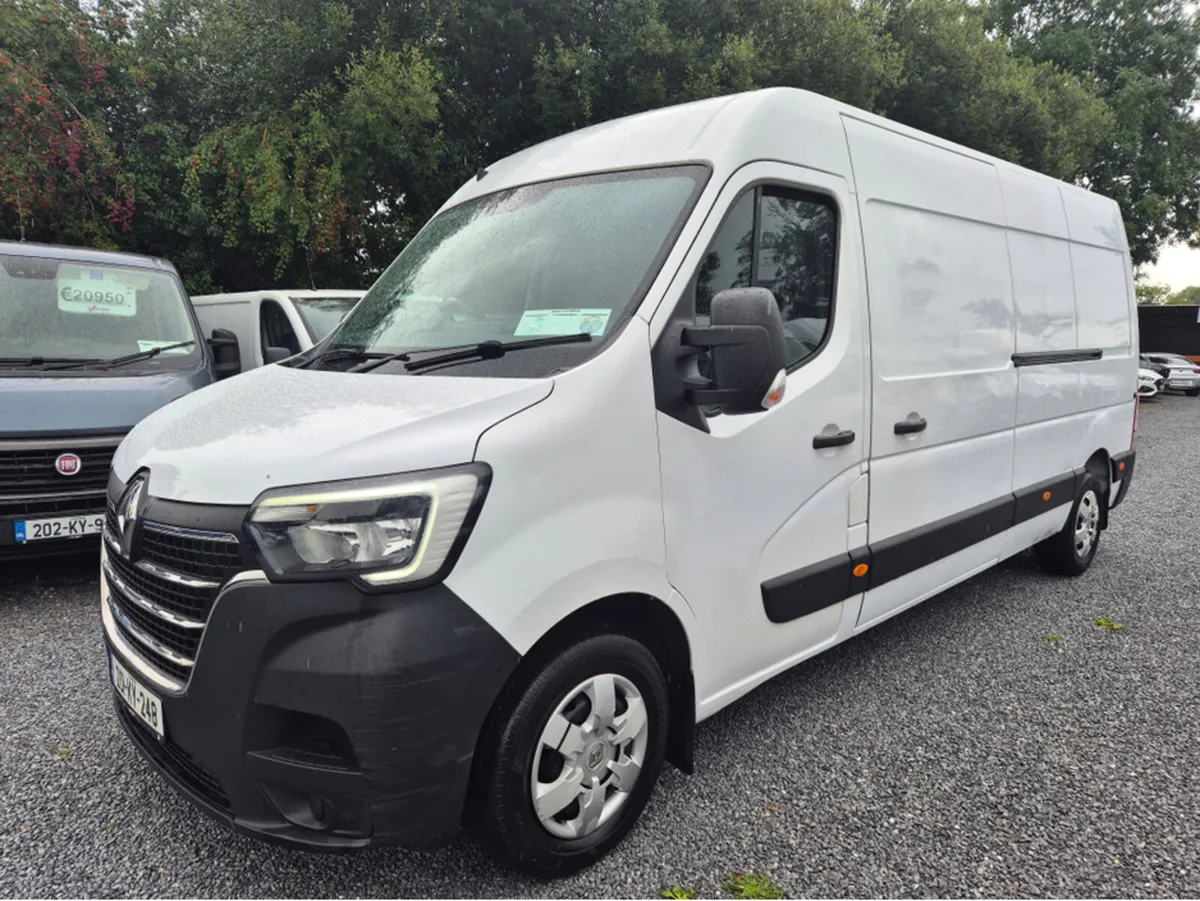 Renault Master FWD LM35 DCI 135 €21950 inc vat - Image 1