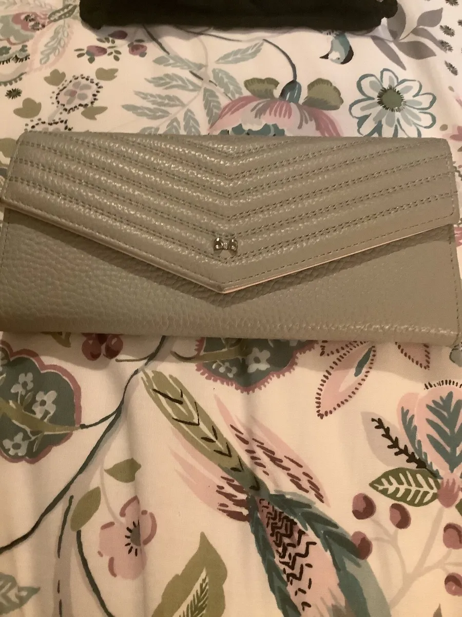 Ted Baker purse - Image 1