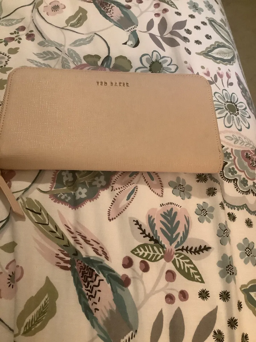 Ted Baker purse - Image 1