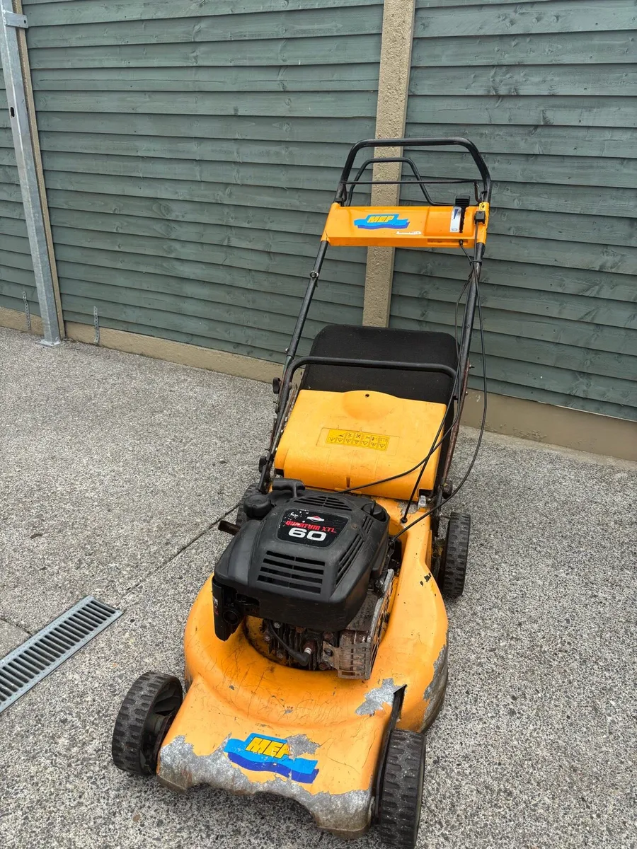 Self drive lawnmower - Image 1