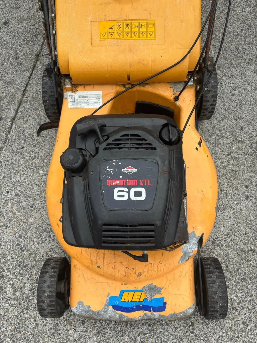 Self drive lawnmower - Image 2