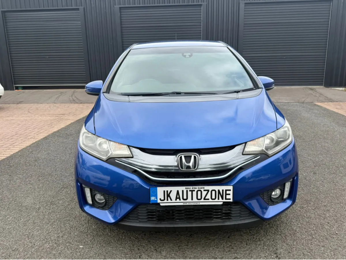 Honda Fit 1.5 HYBRID S PACKAGE - Image 2