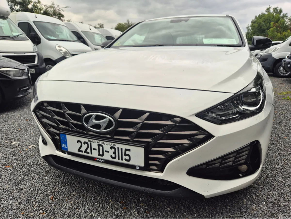 Hyundai i30 I 30 DELUXE 5DR - Image 2