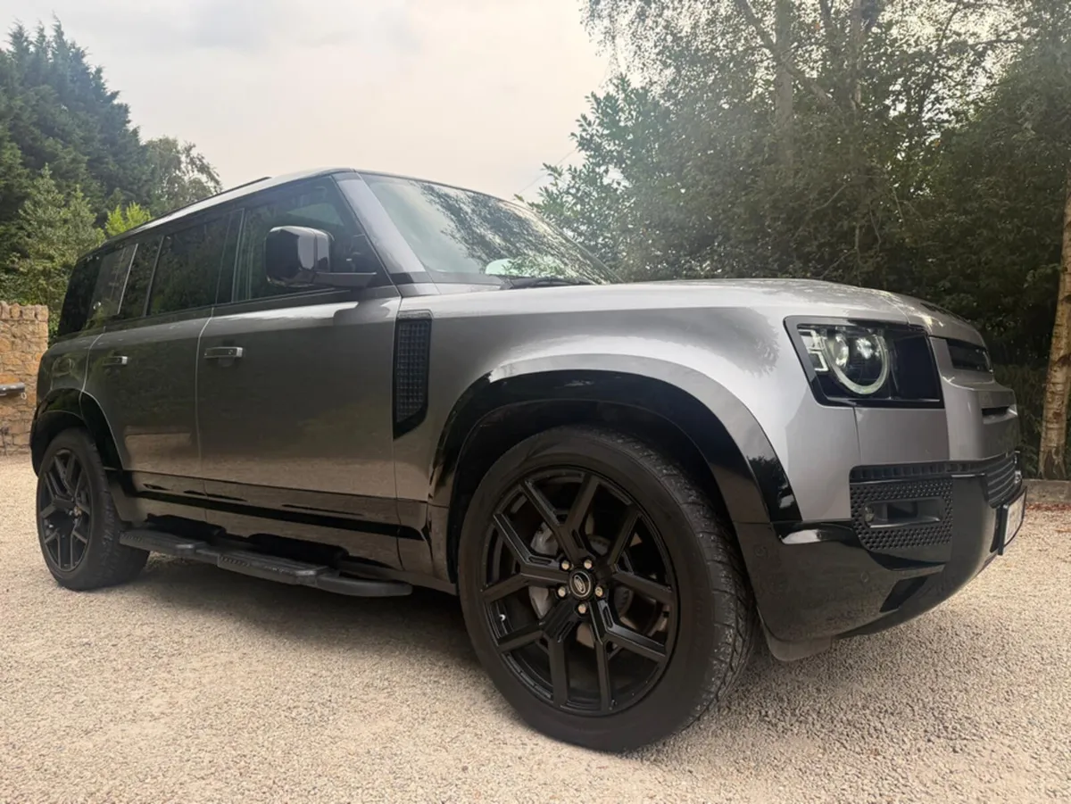 Land Rover Defender 110 P400E X-DYNAMIC  *Panorami - Image 4