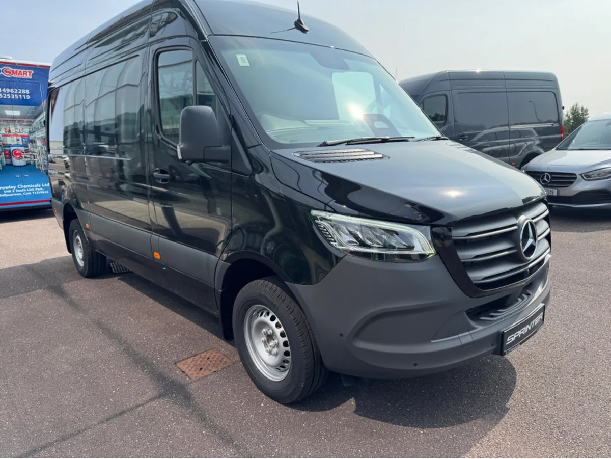 Mercedes-Benz Sprinter 319.36 Select Automatic - Image 1