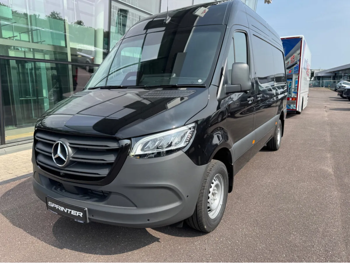 Mercedes-Benz Sprinter 319.36 Select Automatic - Image 2