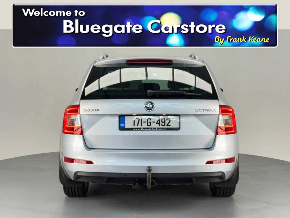 Skoda Octavia COMBI STYLE 1.6 TDI 110HP**SEMI DIGI - Image 4