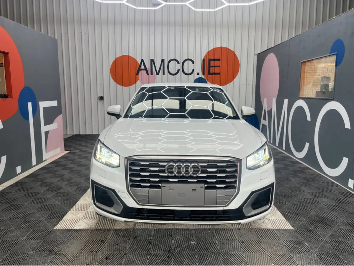 Audi Q2 1.0 TFSI SPORT / 21k KMs / HEATED SEATS , - Image 2