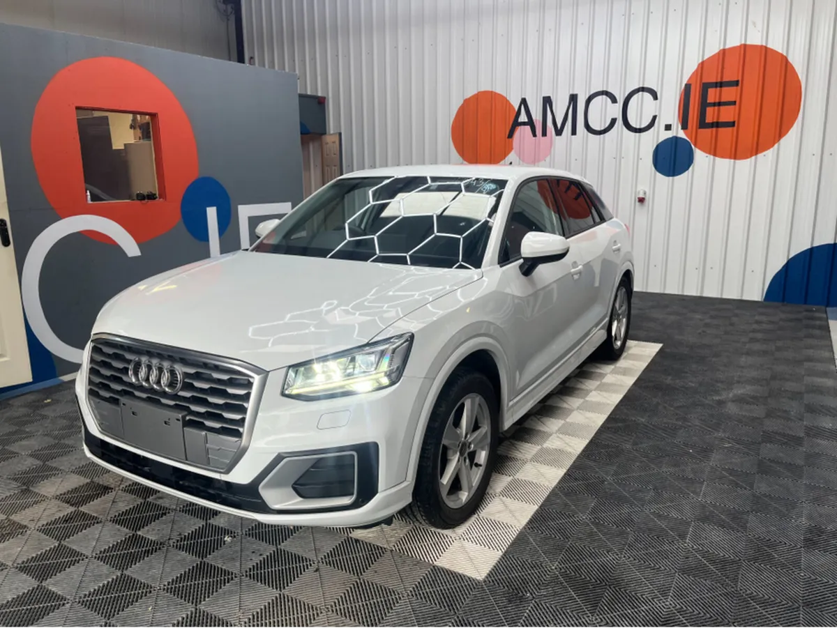 Audi Q2 1.0 TFSI SPORT / 21k KMs / HEATED SEATS , - Image 3