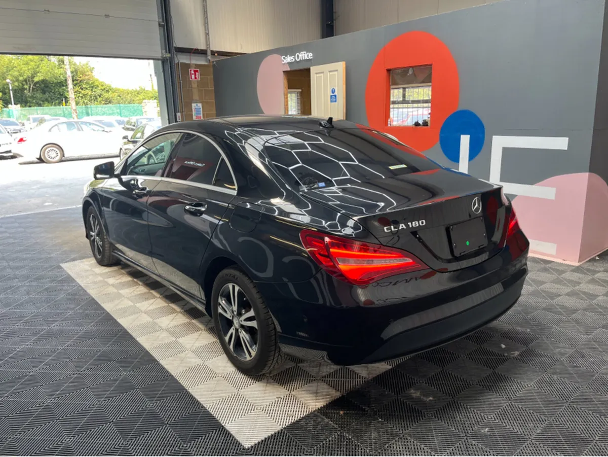 Mercedes-Benz CLA CLA180 / 69k KMs / HEATED SEAT , - Image 4