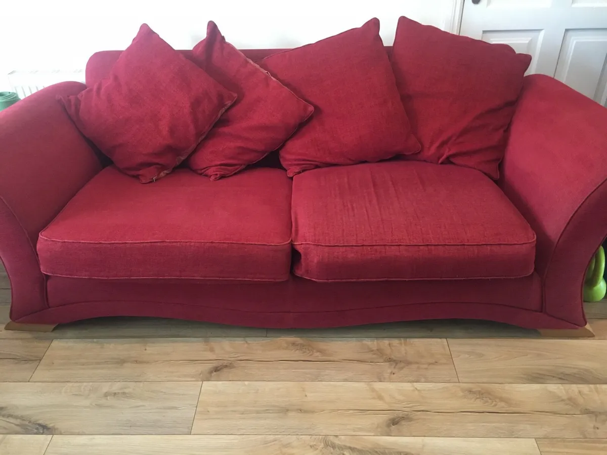 Couches - Image 2
