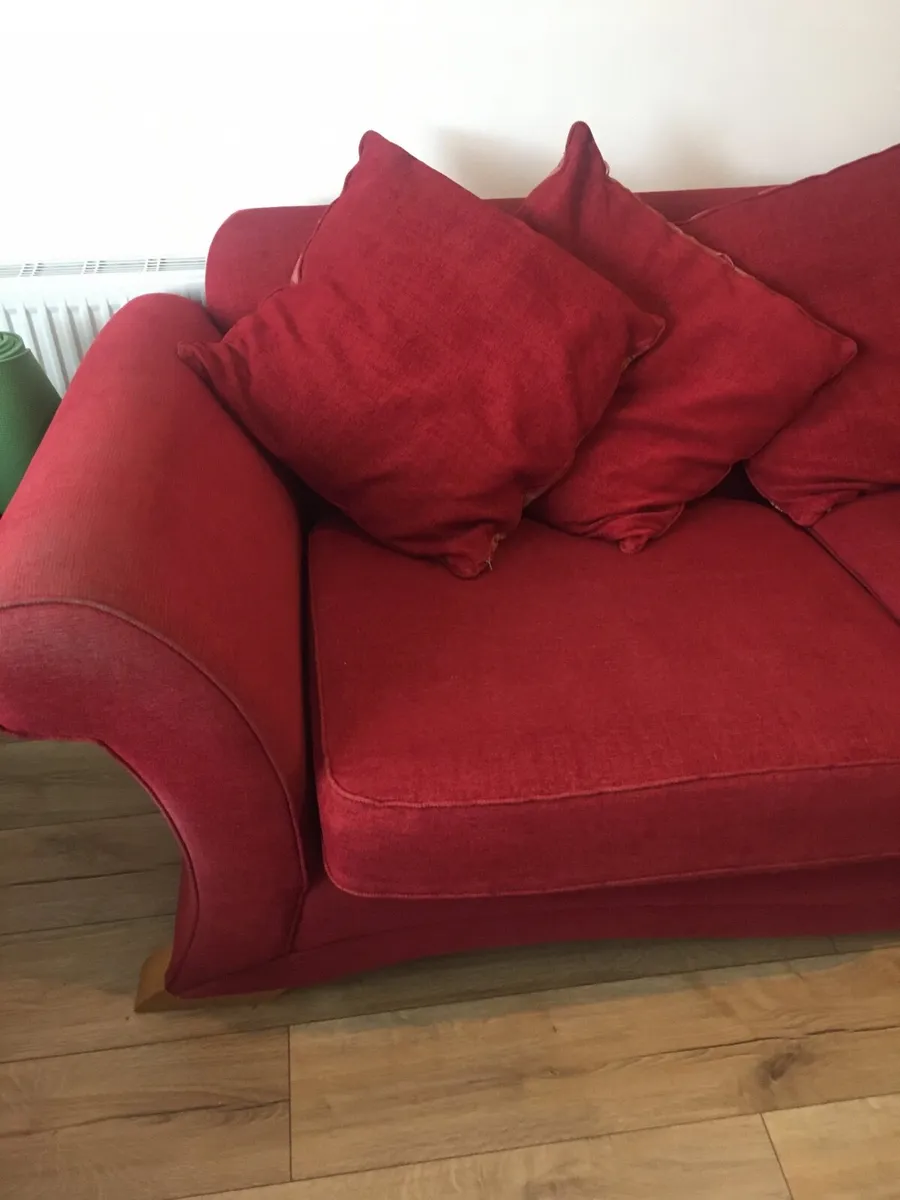 Couches - Image 3