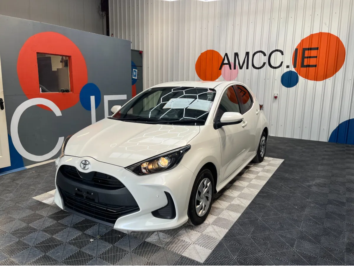Toyota Yaris 1.0 PETROL / 72k KMs / REVERSE CAMERA - Image 3