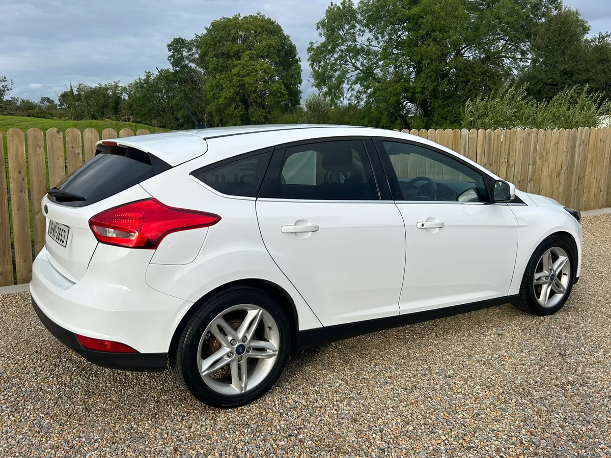 2016 Ford Focus Zetec Diesel - Image 4