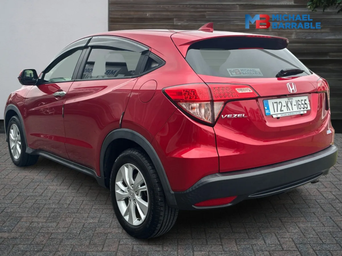 Honda Vezel 1.5L Petrol Automatic - Image 4