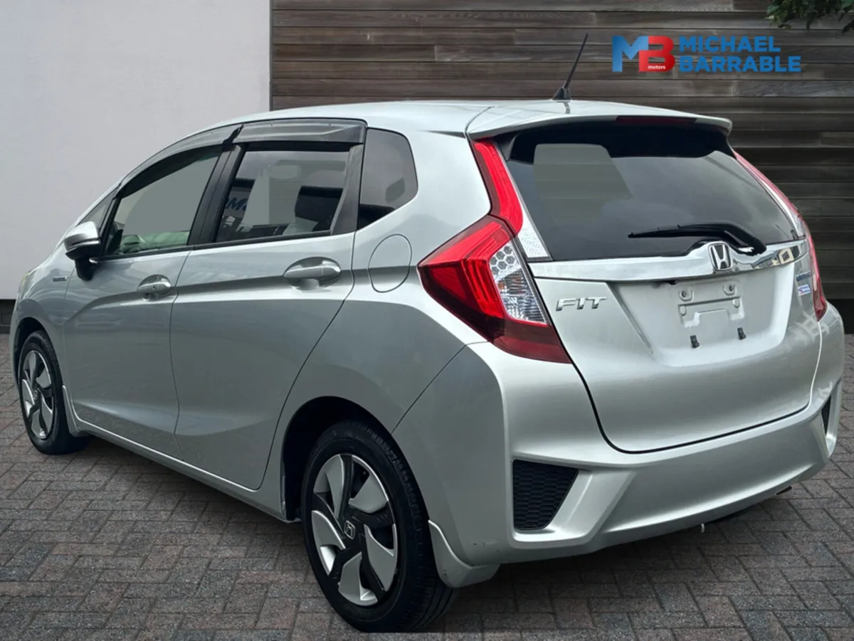 Honda Fit 1.5L Petrol Hybrid Automatic - Image 4
