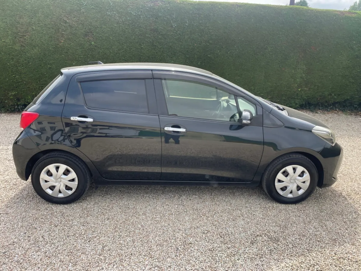 Toyota Vitz NSP130 5DR AUTO - Image 2