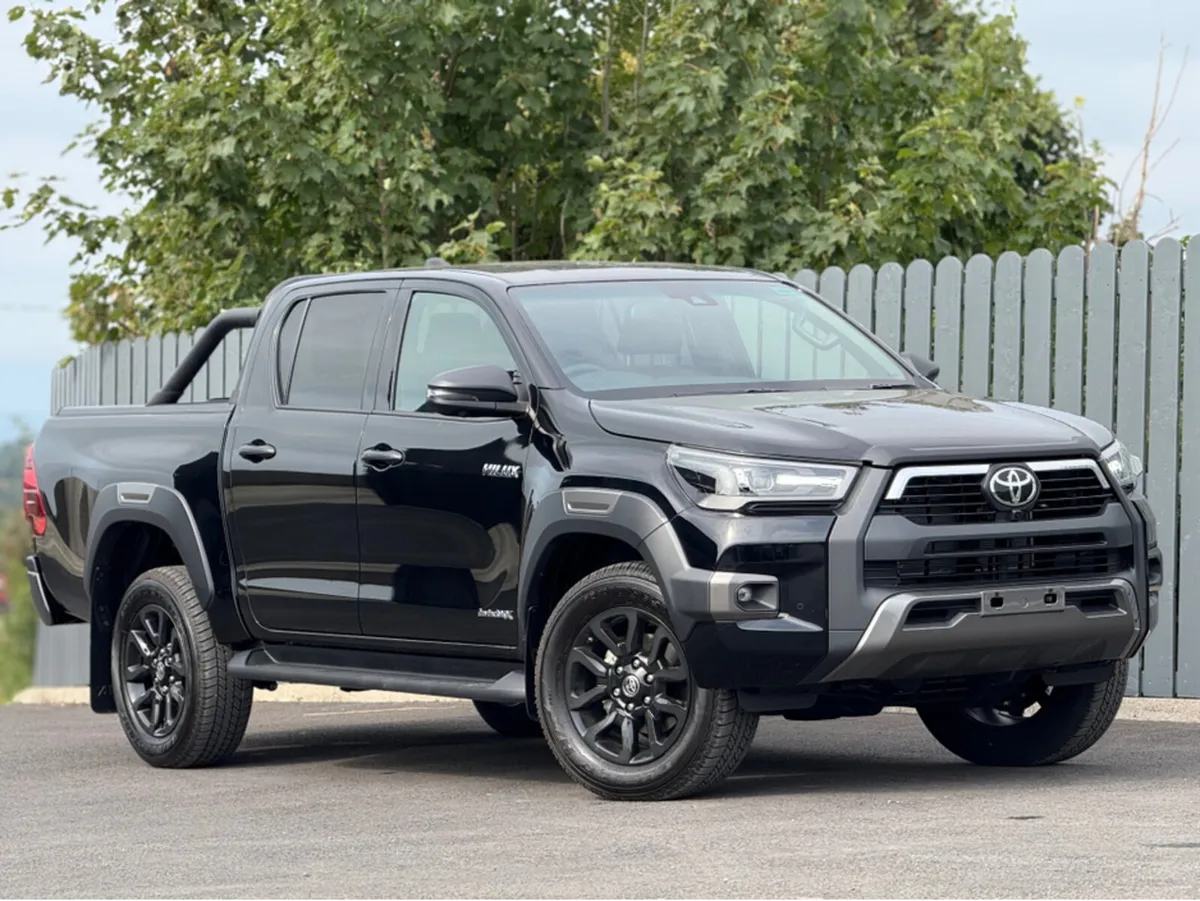 Toyota Hilux RARE INVINCIBLE X MHEV 4 4WD - Image 1