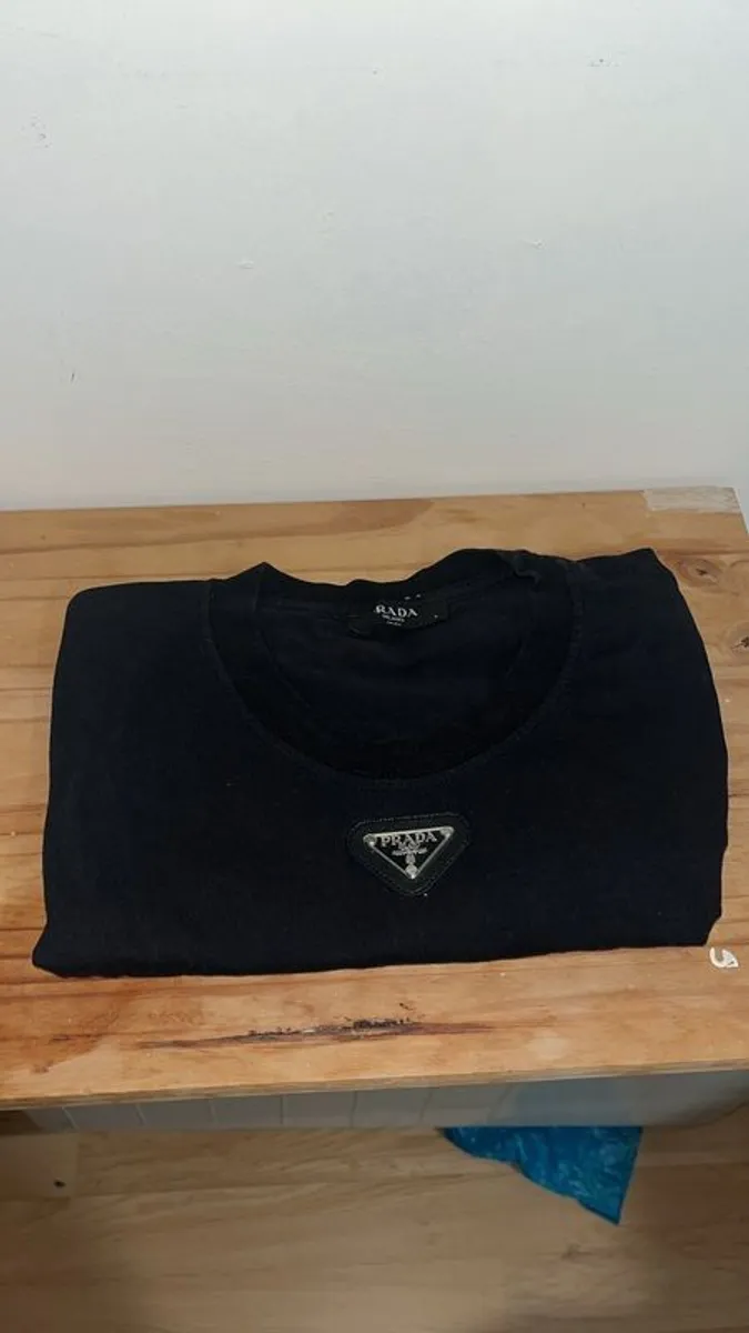 t-shirt - Image 1