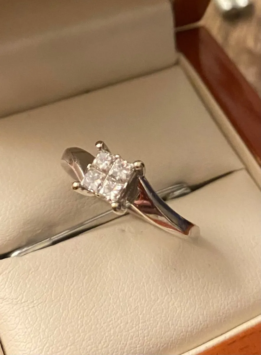 Diamond Ring - Image 1