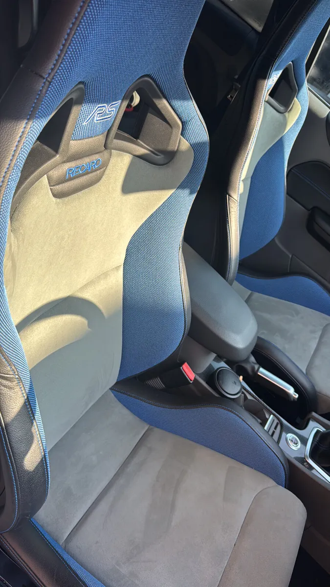 Ford Focus 2009 RS - Image 3