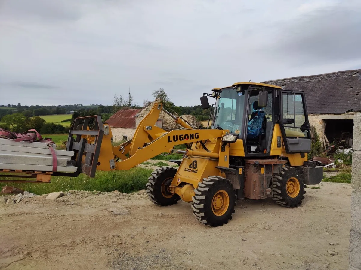 Small Loader - Image 3