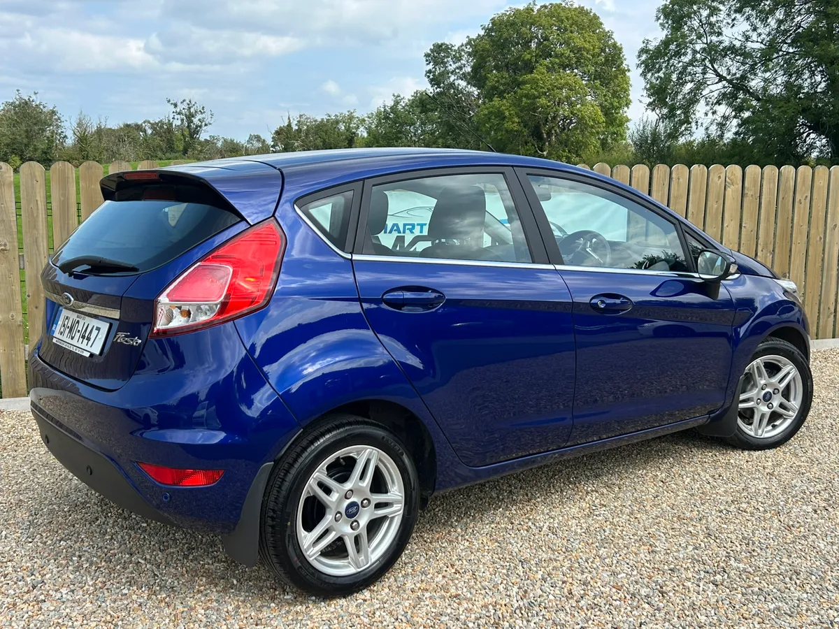 2015 Ford Fiesta 1.25 Titanium - Image 2