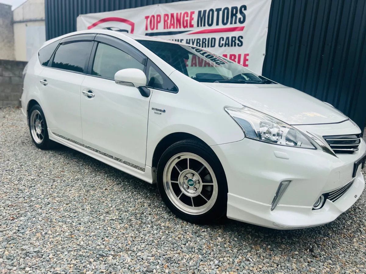 Toyota Prius ** 7 seater 2013 ** - Image 2